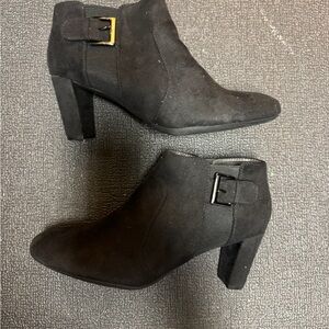 Aerosoles black booties